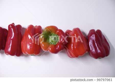Red pepper 99797061
