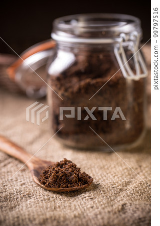 Spoon of muscovado Spoon of muscovado 99797516