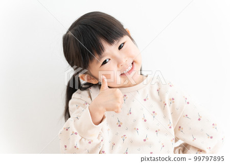 孩子給出好兆頭 99797895