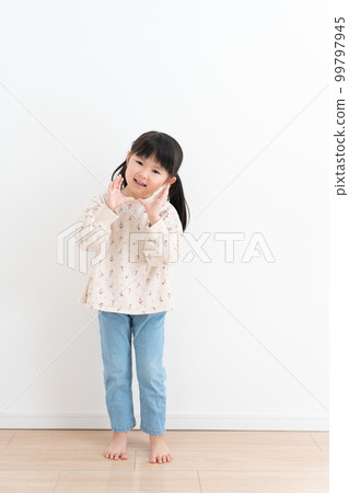 child's whole body child's whole body 99797945