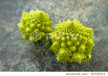 新鮮羅馬花菜 99799351