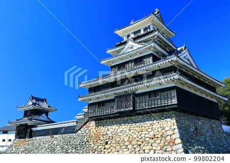 [大分縣]天氣好的中津城天守閣和小谷砲塔 99802204