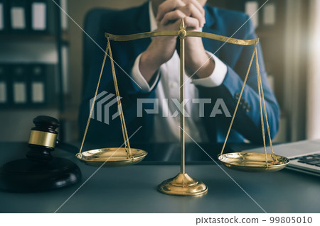 Lawyer and businessman or judge Consult with clients, legal and legal services. 99805010