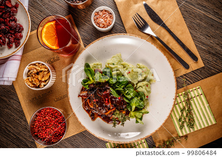 Beef cheeks barbecue 99806484