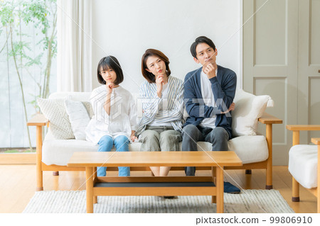 親子家庭客廳沙發的後顧之憂 親子家庭客廳沙發的後顧之憂 99806910