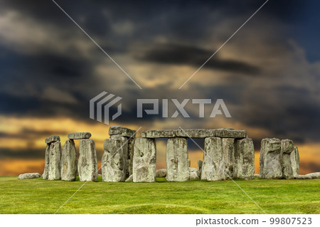 Stonehenge 99807523