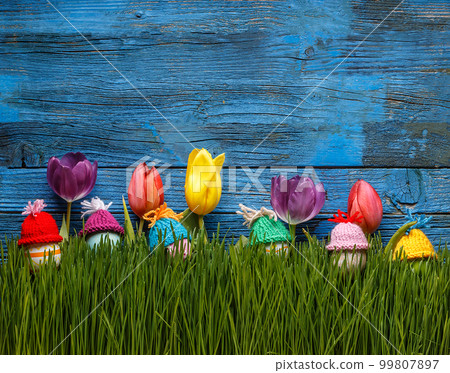 Easter eggs 99807897