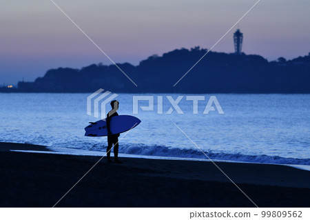 湘南日出和衝浪者 湘南日出和衝浪者 99809562