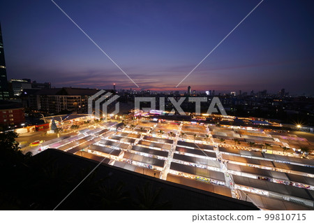 泰國曼谷夜市“The One Ratchada”夜景 99810715