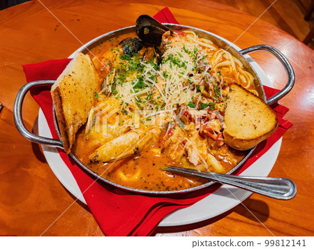 Close up shot of seafood pot 99812141