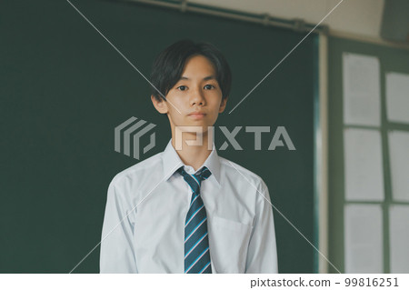 junior high school student, junior high student, middle school student 99816251