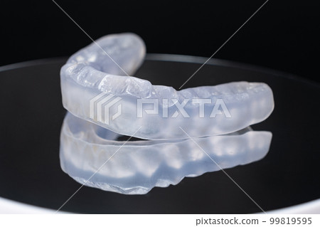 Dental mouthguard, splint for the treatment of dysfunction of the temporomandibular joints, bruxism, malocclusion, to relax the muscles of the jaw. 99819595