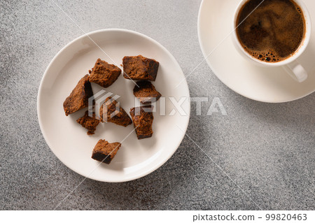 Kithul jaggery and natural sweetener. Palm-based eco product. 99820463