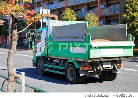 自卸車圖像 99823163