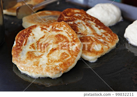 Hotteok Hotteok 99832211