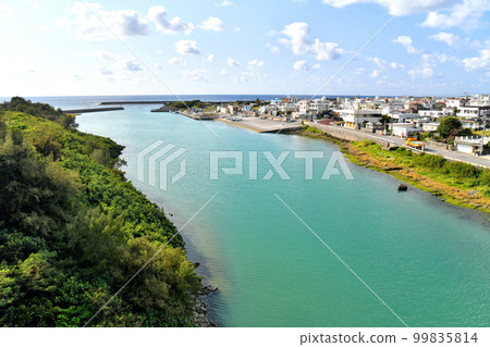 大井川大橋 / 從大井川眺望湊川漁港（沖繩縣八瀨町）[2023 年 3 月] 99835814