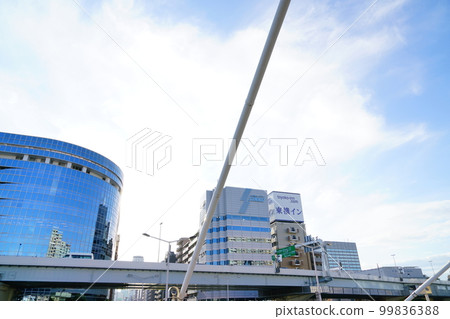 從新大橋看到的建築物 從新大橋看到的建築物 99836388