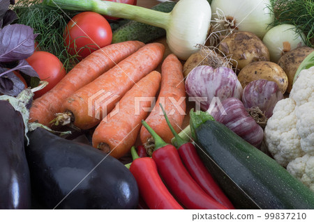 autumn harvest, composition of vegetables, ingredients for cooking dishes 99837210