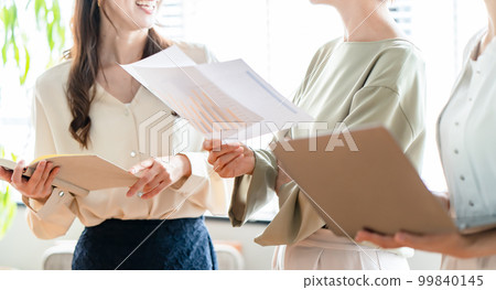 Business female hand Business female hand 99840145