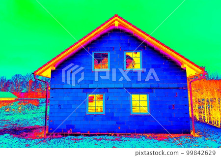 MLow emission house and heat losses measurement result MLow emission house and heat losses measurement result 99842629
