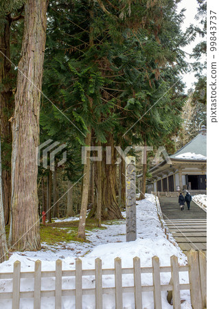 冬季中尊寺金色堂(岩手縣) 冬季中尊寺金色堂(岩手縣) 99843737