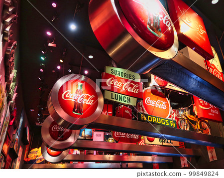 世界各地的可口可樂標誌 99849824