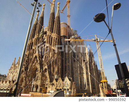 Sagrada Familia  99850392