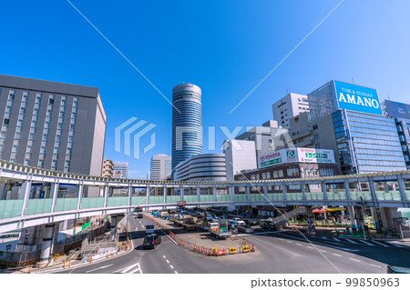 Yokohama cityscape in Japan Looking forward to Shin-Yokohama Station, which will be more convenient with the opening of the Sotetsu Shin-Yokohama Line and Tokyu Shin-Yokohama Line (March) 99850963