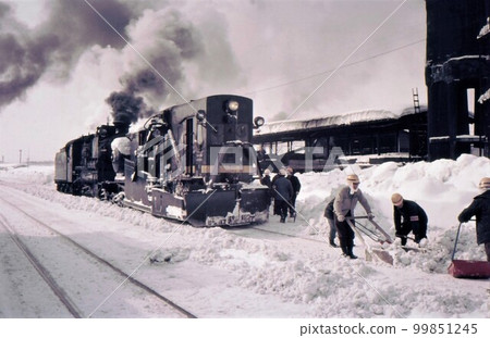 1970年除雪工作蒸汽機車9600和羅素車俱知安站函館本線北海道實拍照片 1970年除雪工作蒸汽機車9600和羅素車俱知安站函館本線北海道實拍照片 99851245
