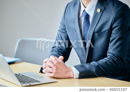 young lawyer receiving legal advice young lawyer receiving legal advice 99855197