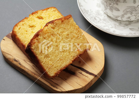 pound cake cut pound cake cut 99857772