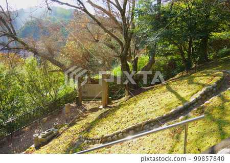 太安麻呂墓(奈良縣奈良市) 太安麻呂墓(奈良縣奈良市) 99857840