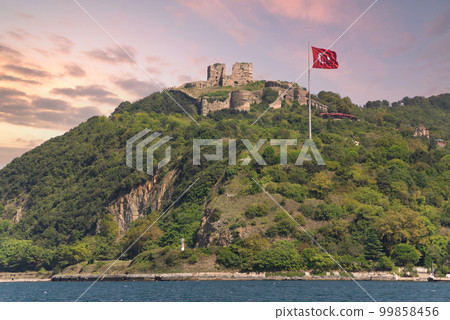 Ruins of Yoros Castle, or Yoros Kalesi, at the confluence of Bosphorus and Black Sea in Anadolu Kavagi, Istanbul, Turkey Ruins of Yoros Castle, or Yoros Kalesi, at the confluence of Bosphorus and Black Sea in Anadolu Kavagi, Istanbul, Turkey 99858456