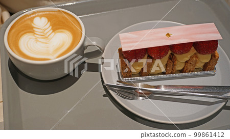Strawberry Millefeuille Strawberry Millefeuille 99861412
