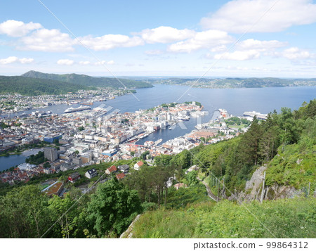 A view of Bergen, Norway ③ A view of Bergen, Norway ③ 99864312