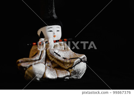 A doll A doll 99867376