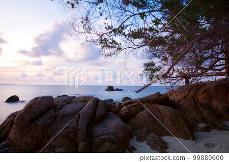 Beautiful scenic of Koh Mun Nok island ,most popular traveling destination in Rayong, Thailand. 99880600