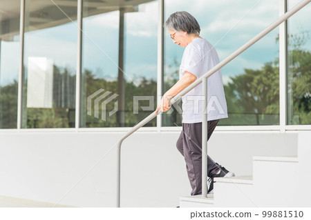 Elderly women going up and down stairs in rehabilitation (locomo, frailty, sarcopenia, osteoporosis) Elderly women going up and down stairs in rehabilitation (locomo, frailty, sarcopenia, osteoporosis) 99881510