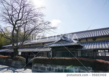 大阪豐中舊新田小學校（冬末） 99883408