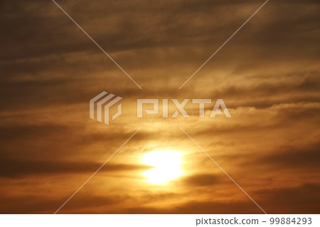 Spring evening sky with various clouds/Sky mainly/220505pm Spring evening sky with various clouds/Sky mainly/220505pm 99884293