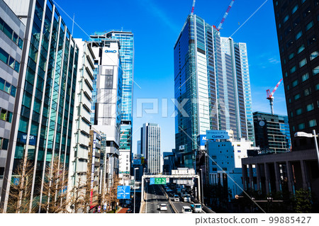 東京再開發 澀谷站和首都高速公路周圍在建的高層建築 2023.02 b-2 高飽和度對比度 東京再開發 澀谷站和首都高速公路周圍在建的高層建築 2023.02 b-2 高飽和度對比度 99885427