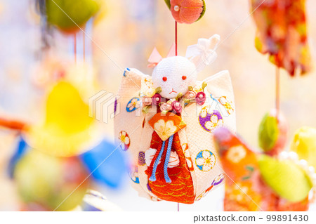 Hanging ornaments and hanging dolls Hanging ornaments and hanging dolls 99891430