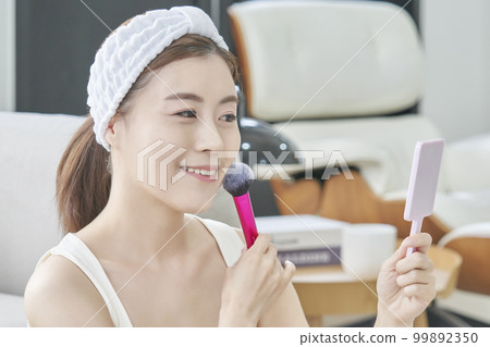 美容,美容,護膚,基礎妝容,房子,房子,少婦,韓語 美容,美容,護膚,基礎妝容,房子,房子,少婦,韓語 99892350