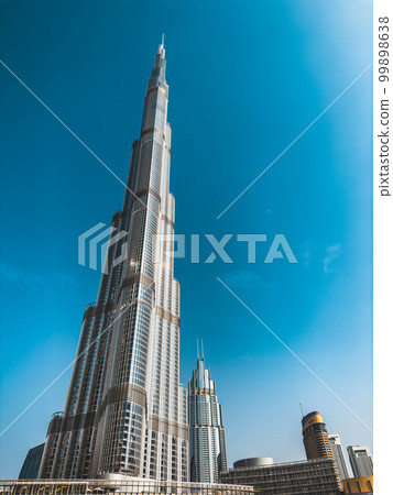 Burj Khalifa view from Burj park bridge in Downtown Dubai, United Arab Emirates 99898638