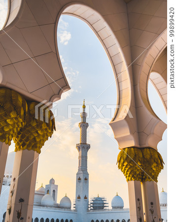 Sheikh Zayed Grand Mosque hallway corridor during sunset, in Abu Dhabi, United Arab Emirates 99899420