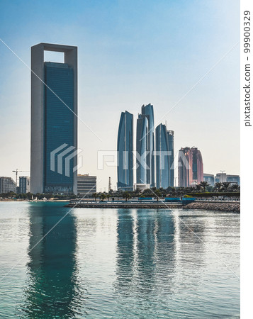 Abu Dhabi Corniche promenade in Al Marina, cycle and pedestrian pathways in United Arab Emirates Abu Dhabi Corniche promenade in Al Marina, cycle and pedestrian pathways in United Arab Emirates 99900329