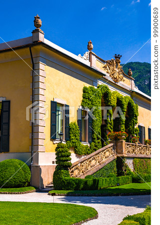 View of Villa del Balbianello overlooking Lake Como in Lenno, Lombardy, Italy View of Villa del Balbianello overlooking Lake Como in Lenno, Lombardy, Italy 99900689