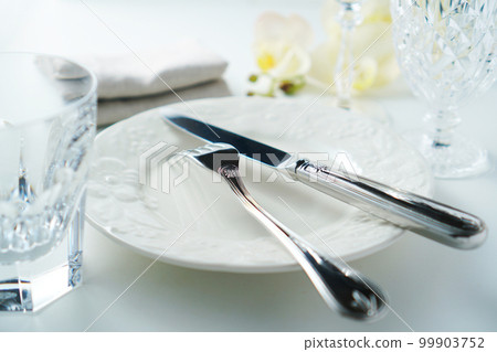 Table setting (image) Table setting (image) 99903752