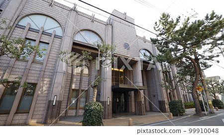Building and entrance of Tezukayama Gakuin Junior and Senior High School (Osaka City) 99910048