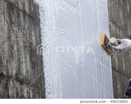 Concrete retaining wall spalling prevention work (trowel finish) Concrete retaining wall spalling prevention work (trowel finish) 99919860